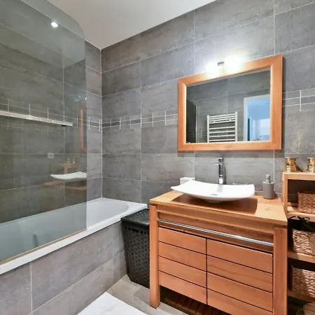 Lovely 1br With Seine View Near Eiffel Tower * Parijs