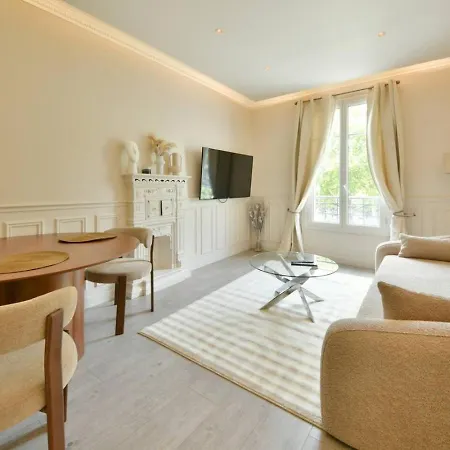 Lovely 1br With Seine View Near Eiffel Tower Appartement Parijs